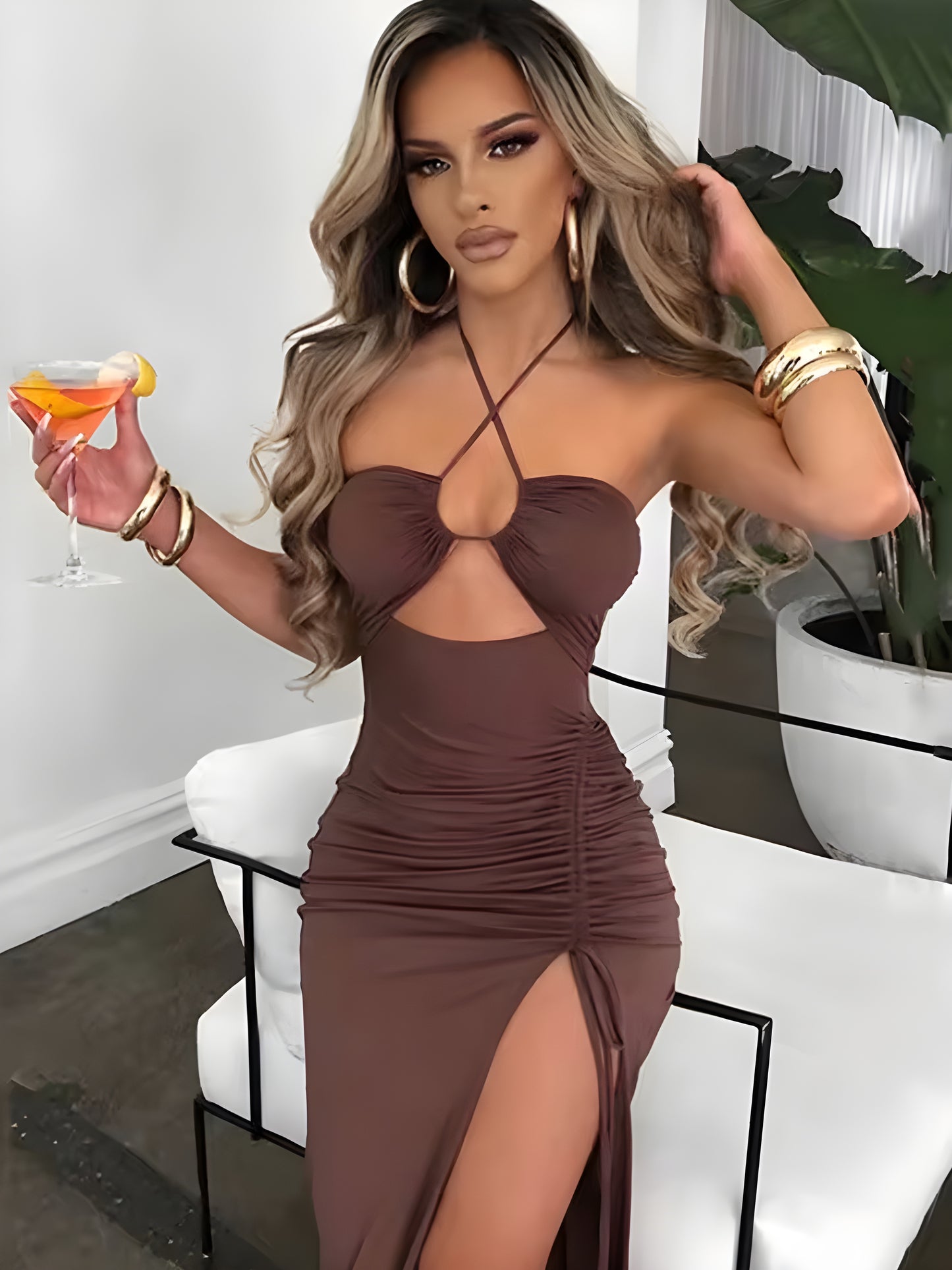 Stella™ | Elegant rygglös midiklänning