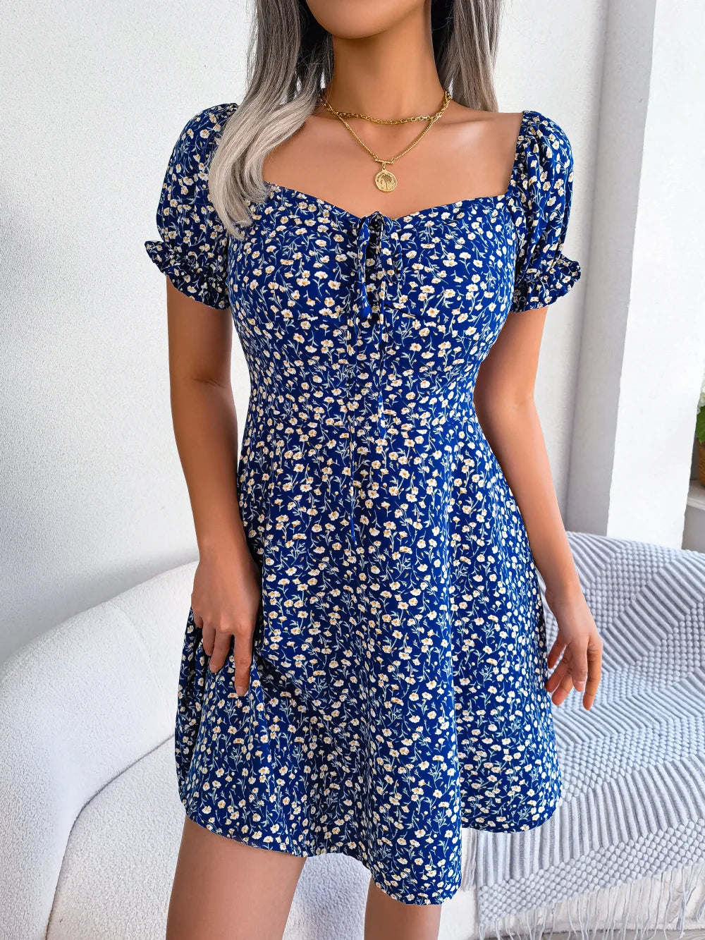 Lovis™ | Elegant sommarklänning i blommigt tryck