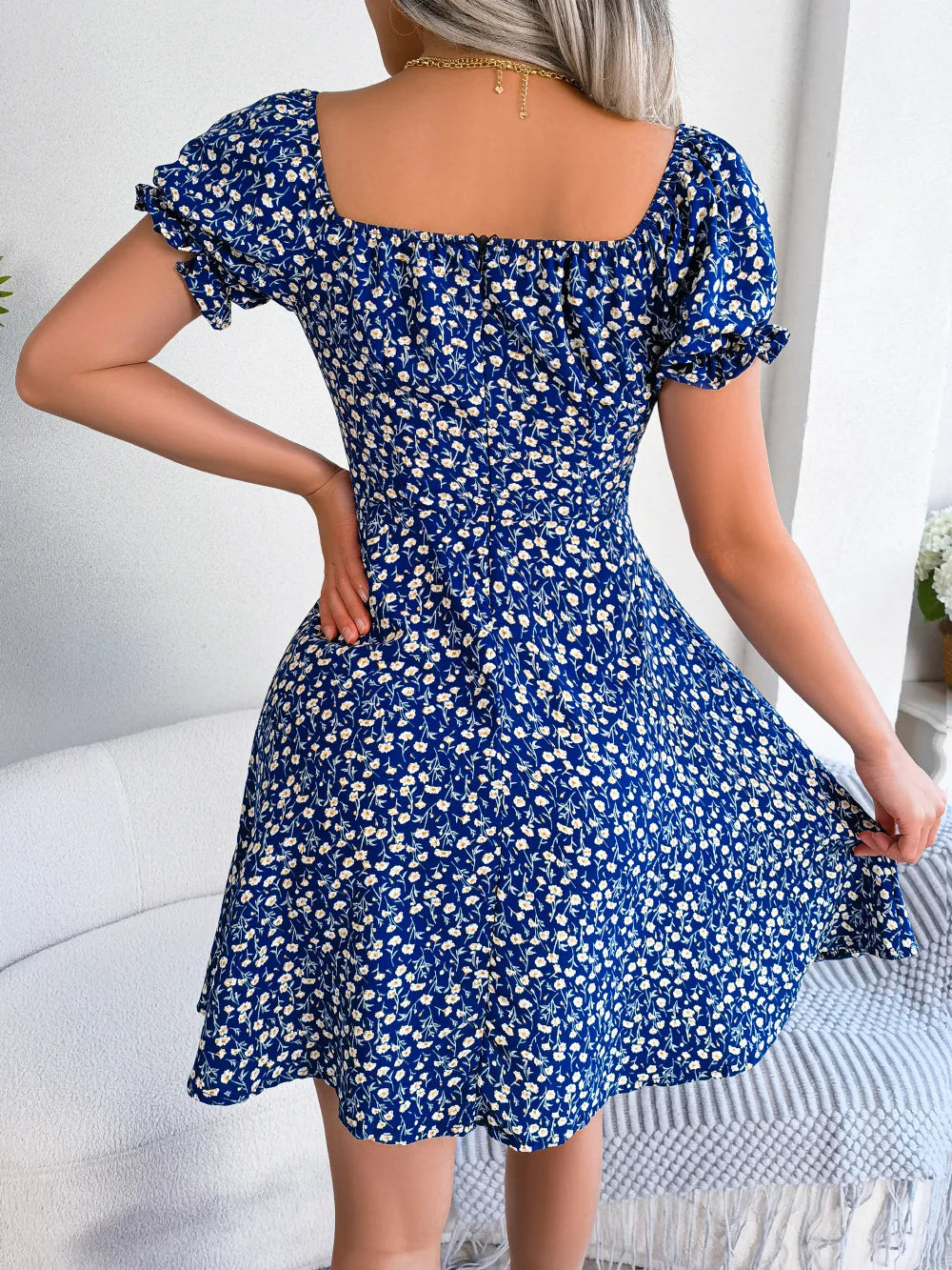 Lovis™ | Elegant sommarklänning i blommigt tryck