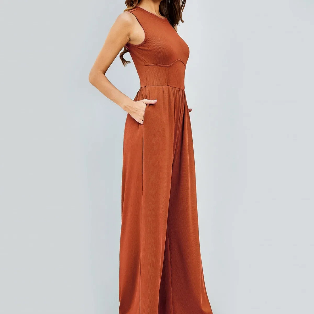 Elara™ | Enfärgad ärmlös jumpsuit med vida ben