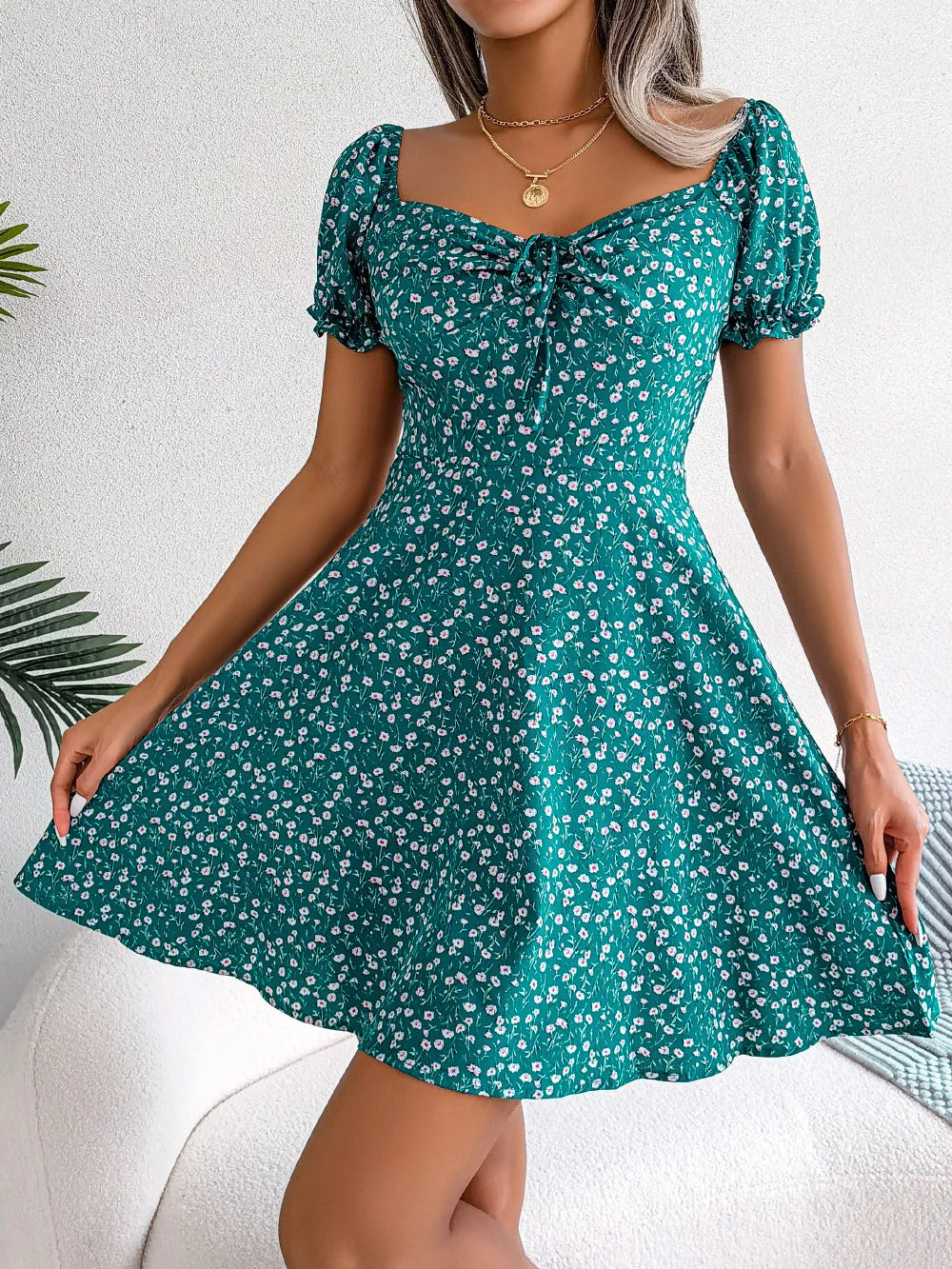 Lovis™ | Elegant sommarklänning i blommigt tryck