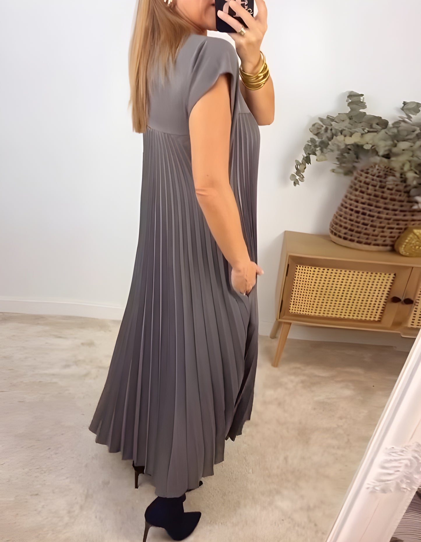 Vera ™ | Elegant och Mångsidig Klänning