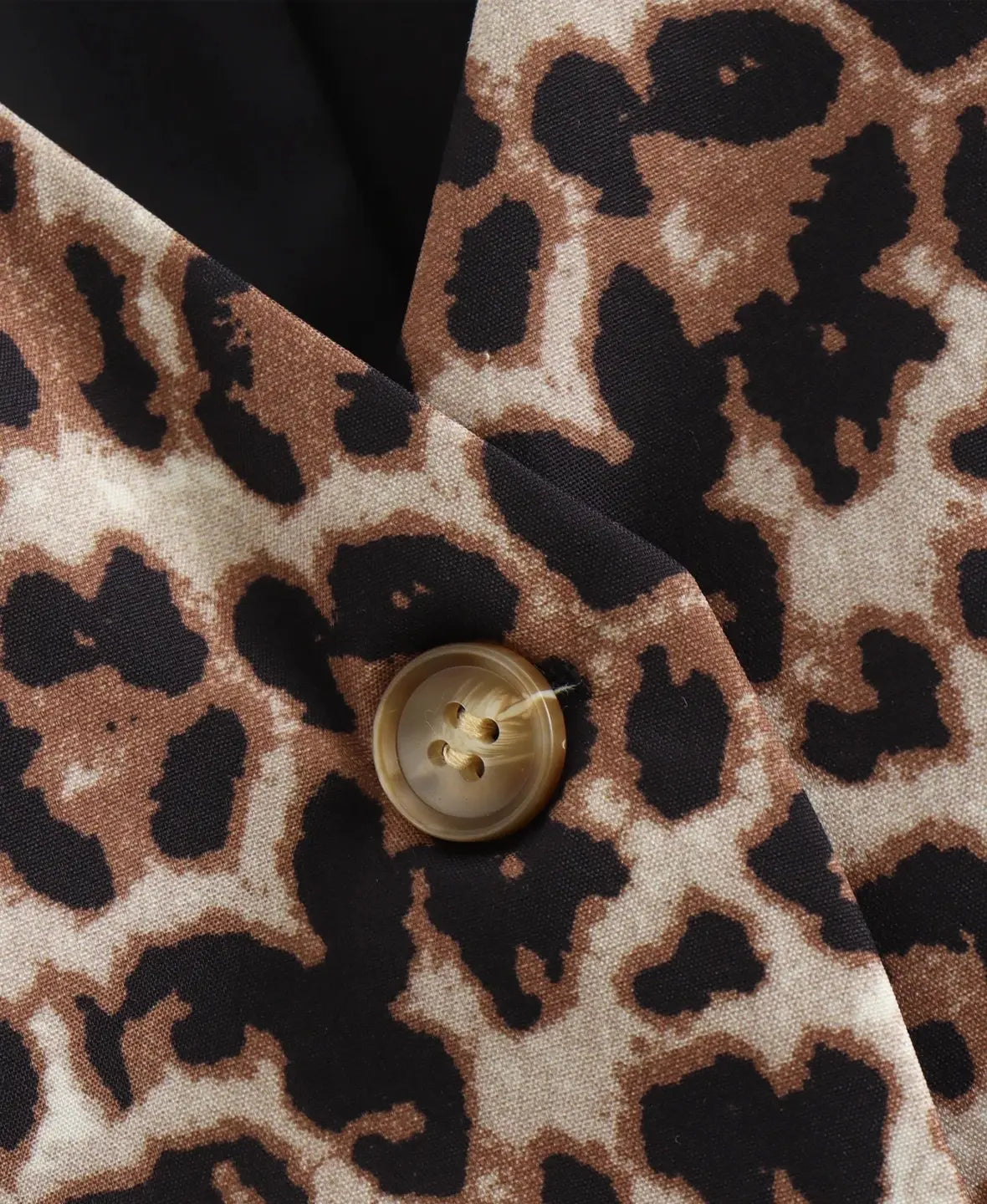 ALVA™ | Leopardmönstrad Väst