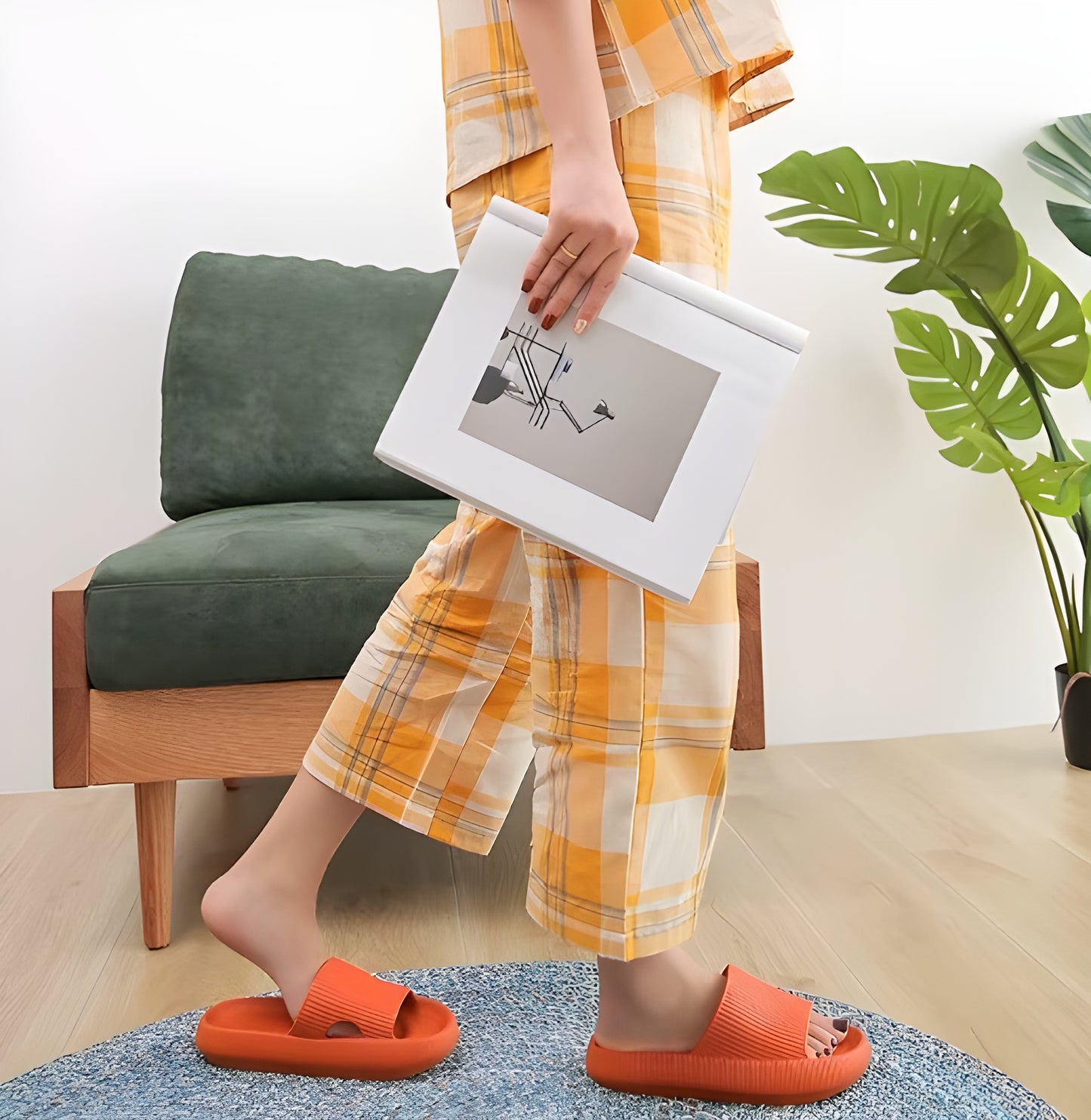 "EVA™ Inomhustofflor – Lättviktiga, Bekväma och Halkfria!"