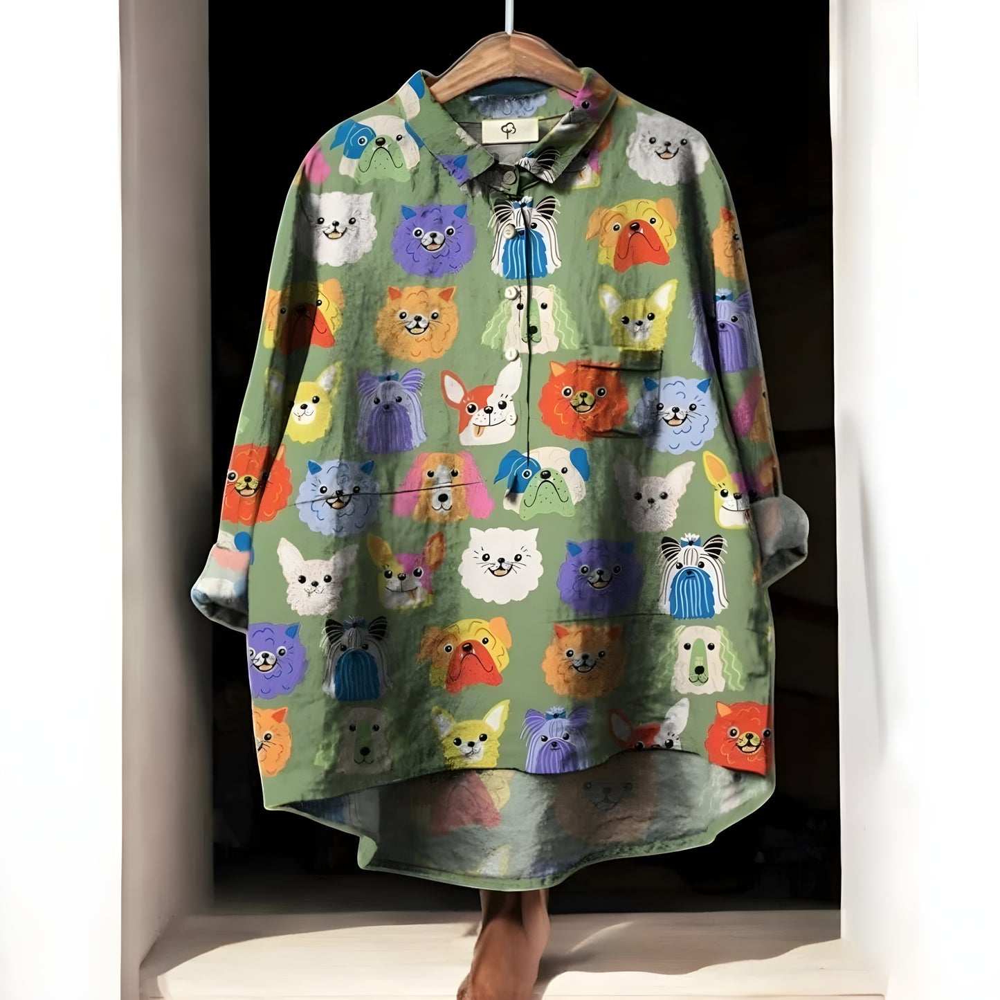 Singrid ™ - Trendig blus med hundmotiv