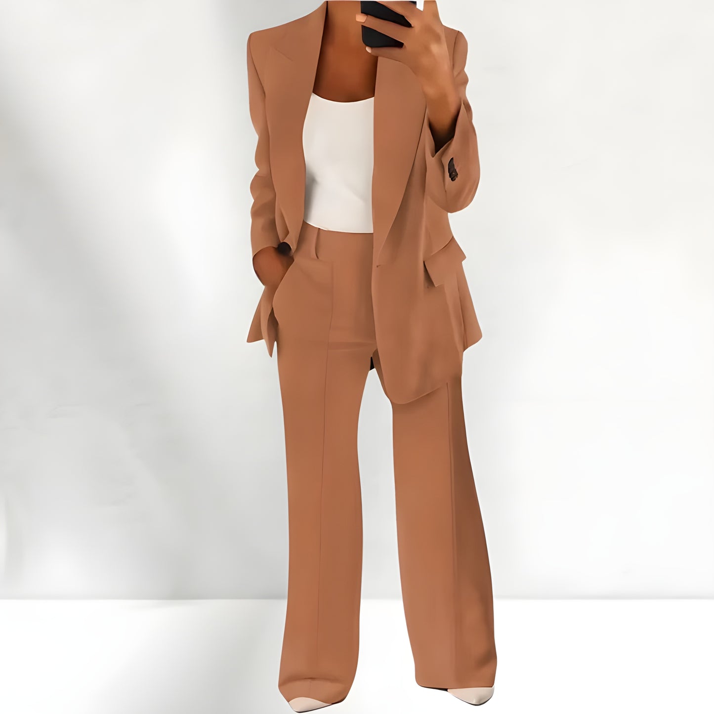 Elin™ | En modern tvådelad damkostym