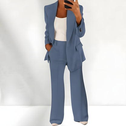 Elin™ | En modern tvådelad damkostym