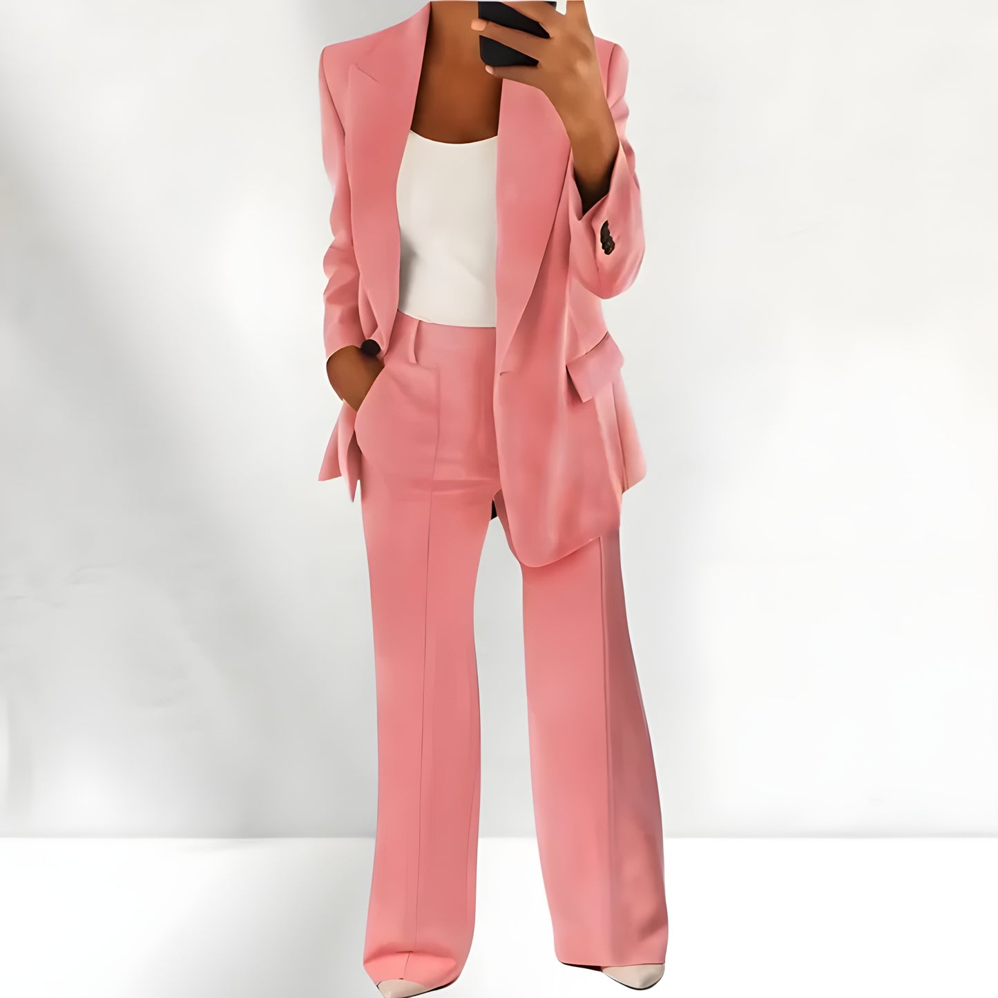 Elin™ | En modern tvådelad damkostym