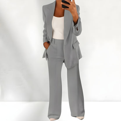 Elin™ | En modern tvådelad damkostym