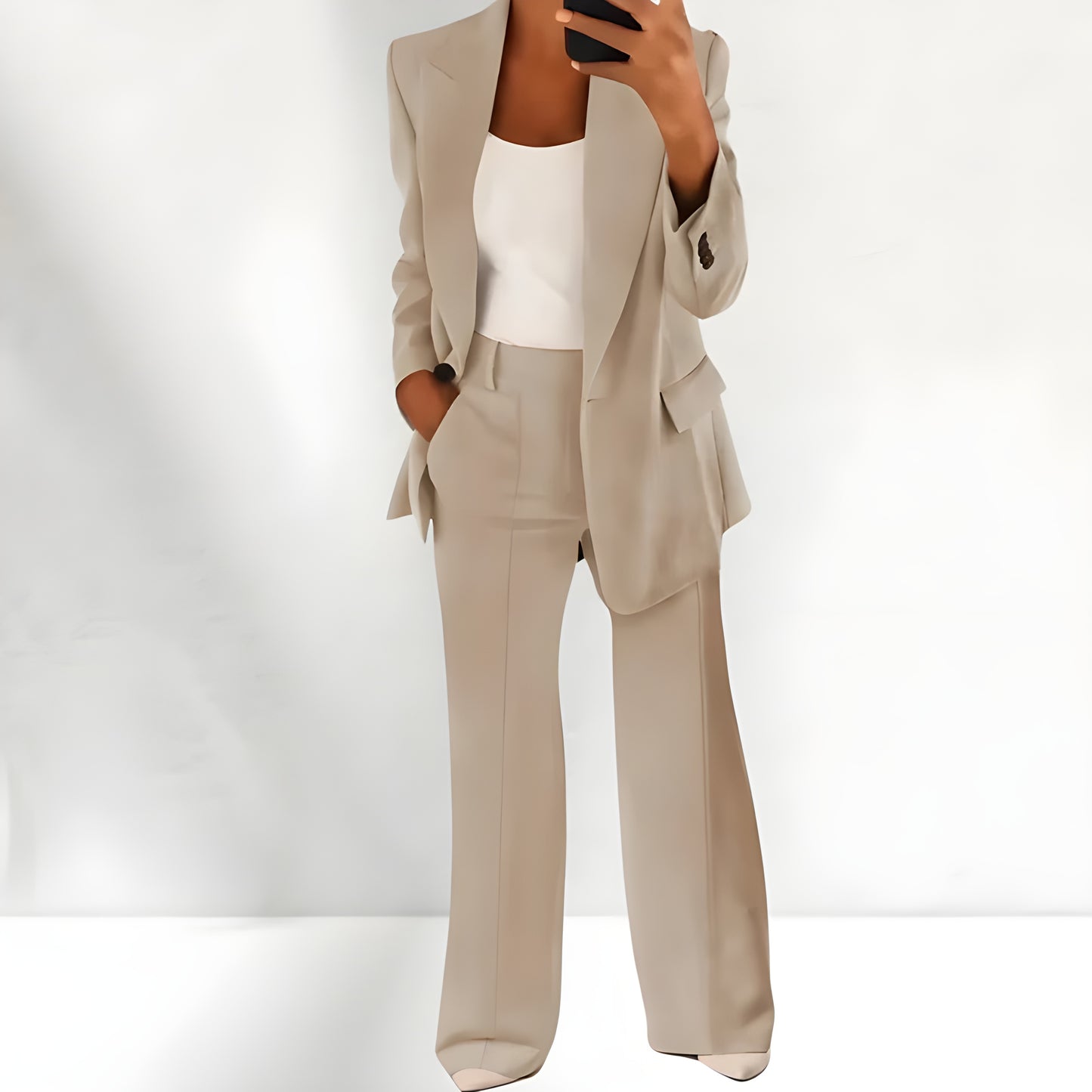 Elin™ | En modern tvådelad damkostym