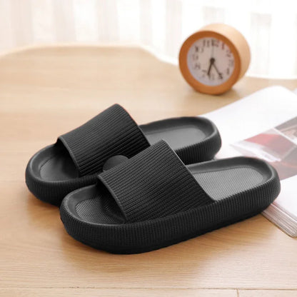"EVA™ Inomhustofflor – Lättviktiga, Bekväma och Halkfria!"